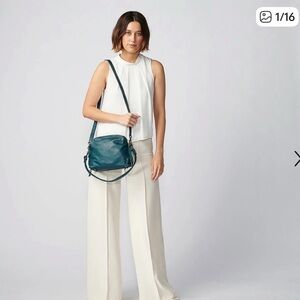 Wanderers Travel Co. purse. Manhattan Crossbody Azzurra